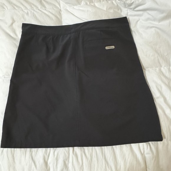Annika Cutter and Buck Skort Adult 6 Zipper Pockets Solid Black Womens - Picture 2 of 11